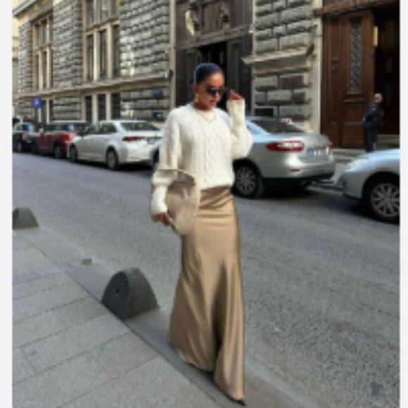 NUDE SATEEN SATIN MAXI SLIP SKIRT SZ S TULIP USA - Picture 8 of 8